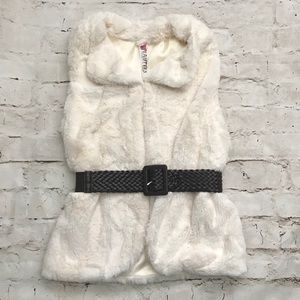 Beautees Super Soft Furry Vest  w/belt Size M